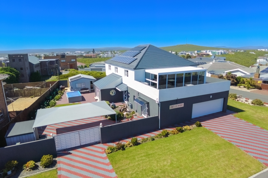 4 Bedroom Property for Sale in Yzerfontein Western Cape